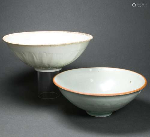 (lot of 2) Two Chinese Qingbai glazed bowls