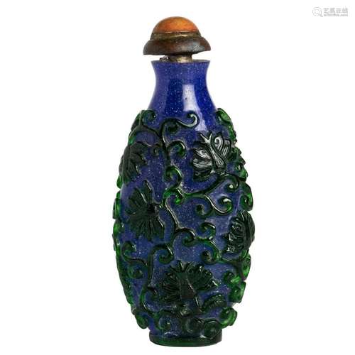 Chinese green overlay blue glass snuff bottle