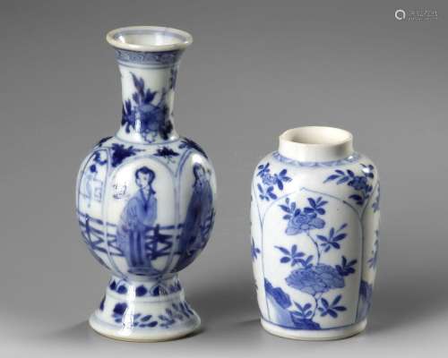 TWO SMALL CHINESE BLUE AND WHITE VASES, KANGXI PERIOD