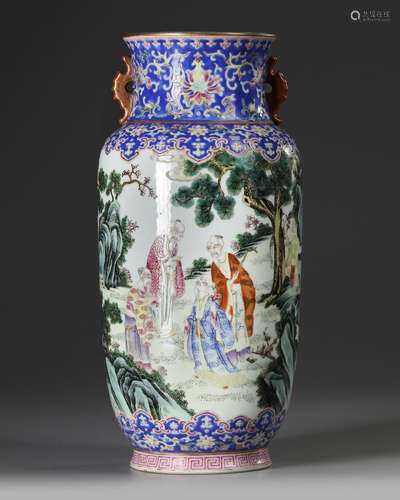 A CHINESE FAMILLE ROSE LANTERN VASE, 20TH CENTURY