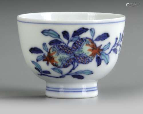 A CHINESE DOUCAI TEA CUP, QING DYNASTY (1644–1911)