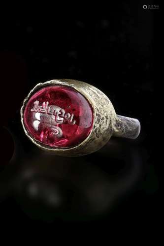 A RUBY SEAL SILVER RING