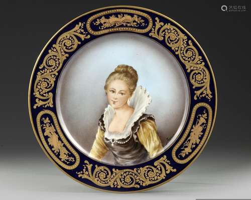 A SEVRES HAND PAINTED DISH, FRANCE, LATE 19TH CENTURY