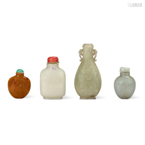A group of three snuff bottles, Qing dynasty, 19th century