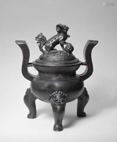 A LARGE BRONZE TRIPOD INCENSE BURNER AND COVER, DING 17th ce...