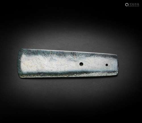 A VERY LARGE ARCHAIC JADE AXE BLADE, YUE Neolithic Period/Sh...