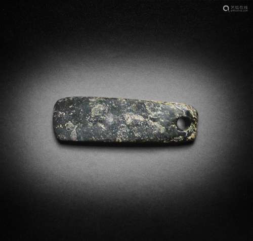 AN ARCHAIC JADE AXE, YUE Neolithic Period
