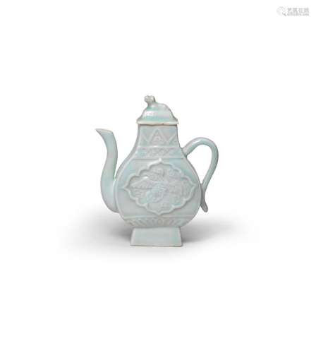 A QINGBAI EWER AND COVER Yuan Dynasty (2)