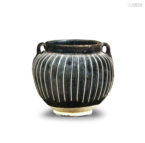 A BLACK-GLAZED 'RIBBED' JAR Northern Song/Jin Dynasty