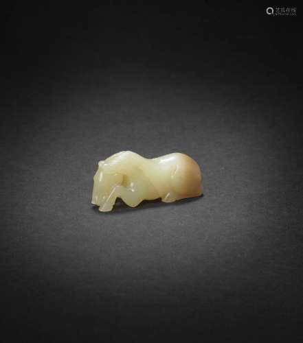 A YELLOW JADE CARVING OF A HORSE  18th/19th century