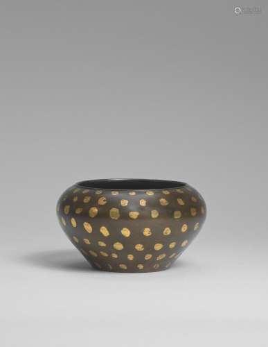A GOLD-SPLASHED BRONZE 'ALMS' BOWL  Xuande six-character mar...