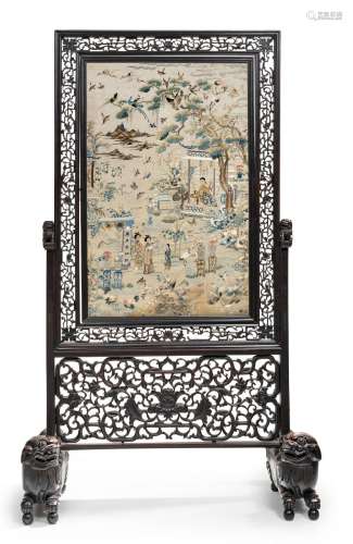 【*】A LARGE SILK EMBROIDERED PANEL-INSET HONGMU SCREEN  19th ...