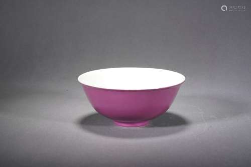 Monochrome Pink Glaze Flaring Bowl