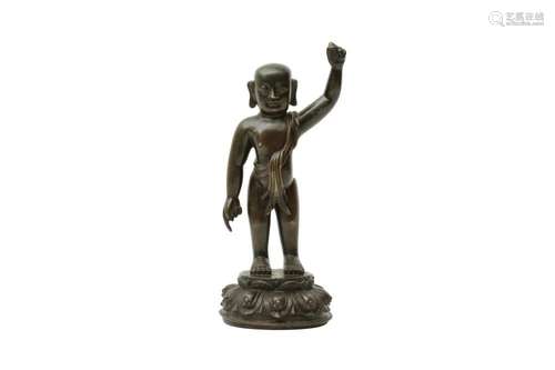 A CHINESE BRONZE FIGURE OF THE INFANT BUDDHA 明 銅浴佛太子像