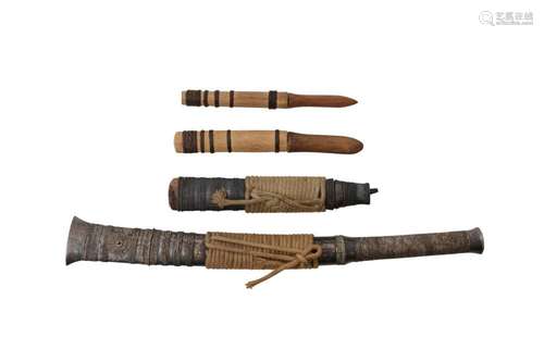 A GROUP OF FOUR BURMESE DAGGERS, DHA HMYAUNG OFFERED ON BEHA...