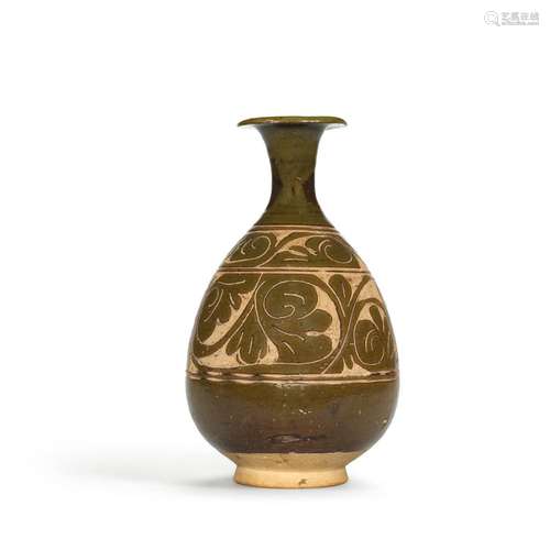 A Cizhou sgraffiato brown-glazed vase, Yuhuchun ping Song dy...