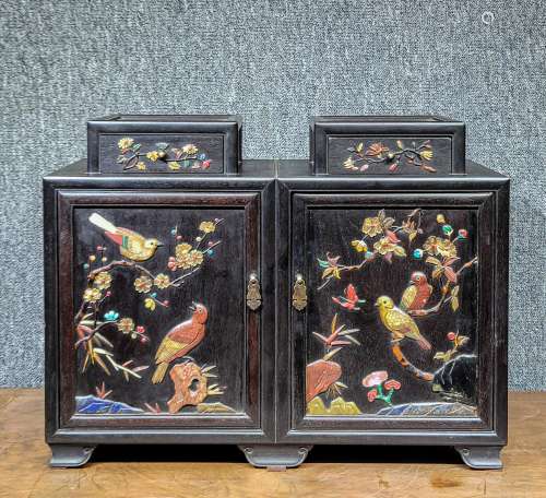 CHINESE RED SANDALWOOD CABINET IN QING DYNASTY