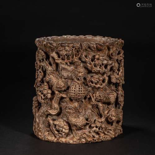 CHINESE AGARWOOD PEN HOLDER FROM QING DYNASTY