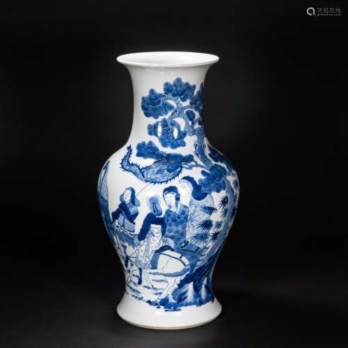 CHINESE BLUE AND WHITE VASE FROM QING DYNASTY