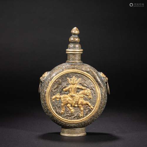 CHINESE SILVER GILT FLAT VASE OF TANG DYNASTY