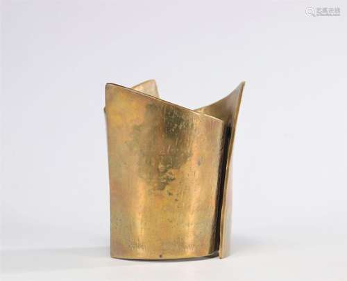 Vase sculpture en bronze vers 1960\nPoids: 3.00 kg\nLivraiso...