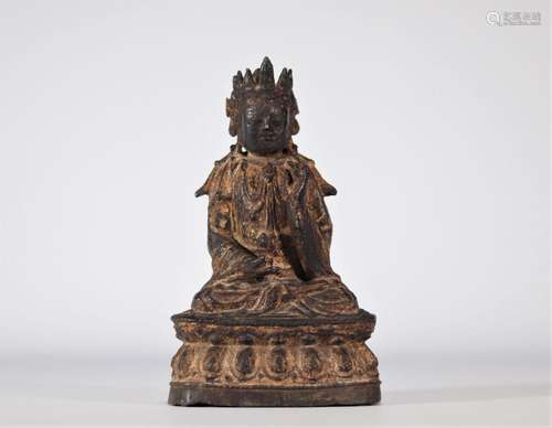 Bronze Guanyin et reste de dorure de la période Ming du XVIe...