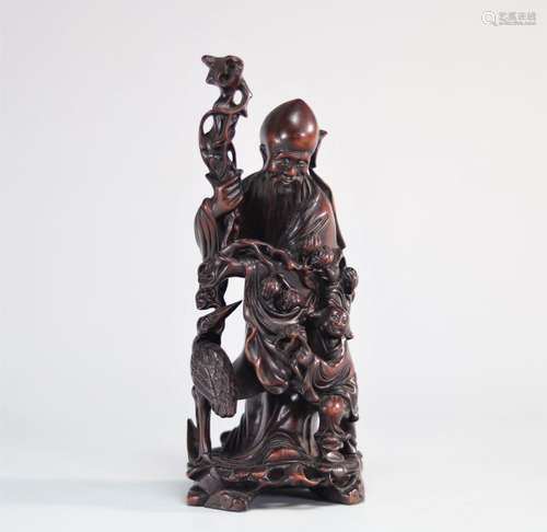 Sculpture en bois chinoise représentant \'Shou lao et enfant...