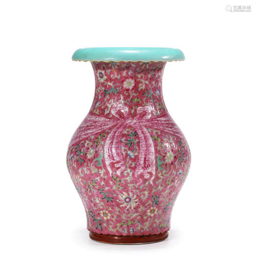 Famille Rose Rouge Red Flower Vase