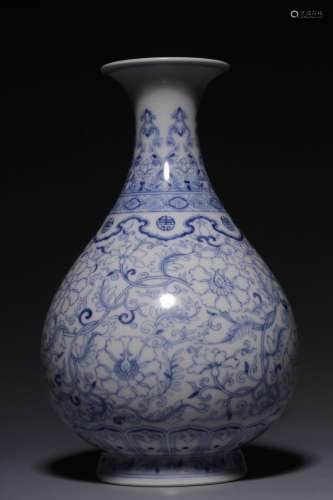 Blue and white peony pattern jade pot spring vase