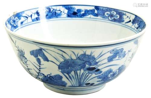 A BLUE AND WHITE  \'CRABS AND POND\' BOWL QING DYNASTY, 19TH...