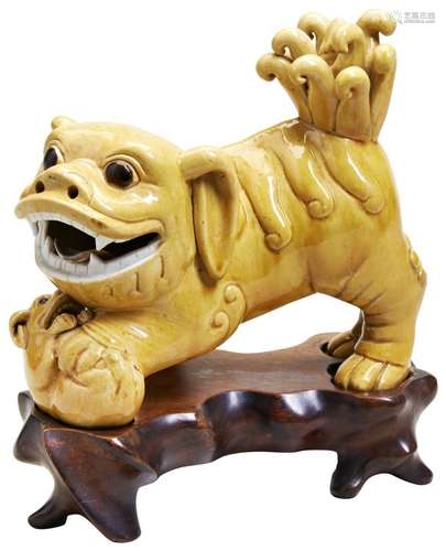 YELLOW-GLAZED BUDDHIST LION AND CUB GROUP LATE QING DYNASTY ...