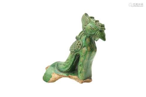 A CHINESE GREEN-GLAZED 'PHOENIX' ROOF TILE 明 綠釉鳳形瓦片