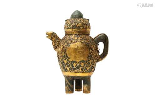 A CHINESE SERPENTINE EWER WITH OPENWORK METAL MOUNT 硬石纏枝...
