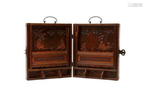 A CHINESE CARVED WOOD 'IMMORTALS' HAT STAND 十九世紀晚期或二...