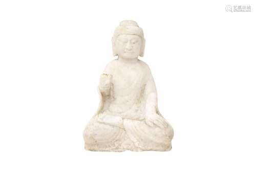 A CHINESE CARVED MARBLE FIGURE OF BUDDHA 二十世紀 大理石雕佛...