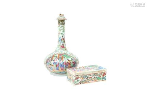 A CHINESE CANTON FAMILLE-ROSE VASE AND A BOX AND COVER 晚清十...