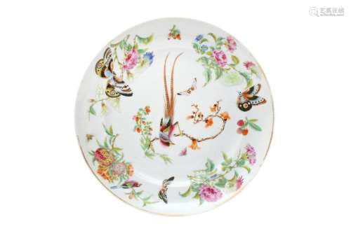A CHINESE CANTON FAMILLE-ROSE 'BIRD AND BUTTERFLY' DISH 二十...