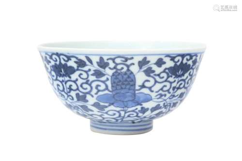 A CHINESE BLUE AND WHITE 'LOTUS' BOWL 清光緒 青花蓮紋盌 《大清...