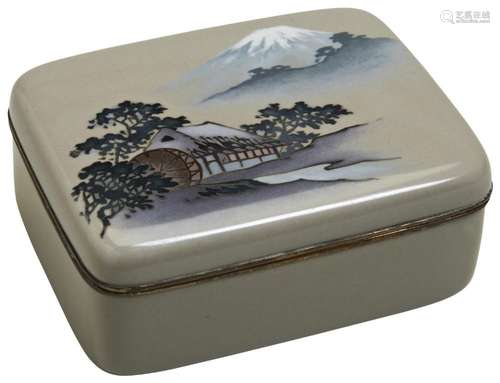 A JAPANESE CLOISONNE BOX AND COVER MEIJI / TAISHO PERIOD wor...