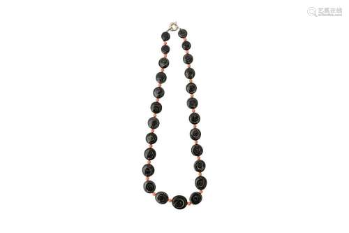 λ A HAWAIIAN BLACK CORAL NECKLACE 黑珊瑚項鍊