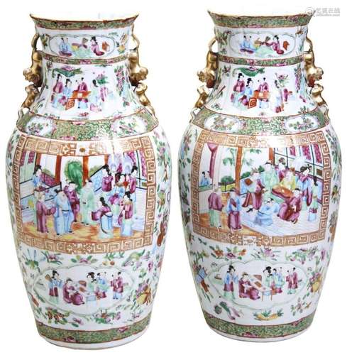 A PAIR OF FAMILLE ROSE CANTON VASES QING DYNASTY, 19TH CENTU...