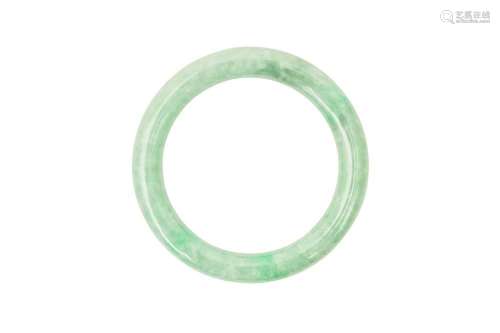 A CHINESE JADE BANGLE 玉手鐲