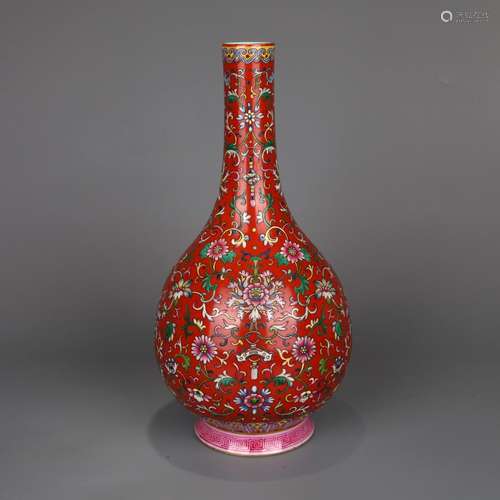 CHINESE PORCELAIN RED GROUND FAMILLE ROSE FLOWER VASE