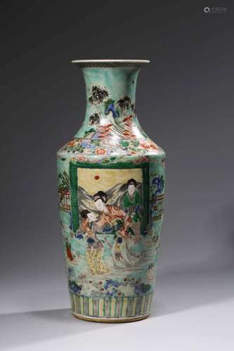 A LARGE OF WUCAI VASE.MARK OF KANGXI