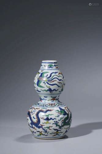 A DOUCAI DOUBLE-GOURD VASE.MARK OF WANLI