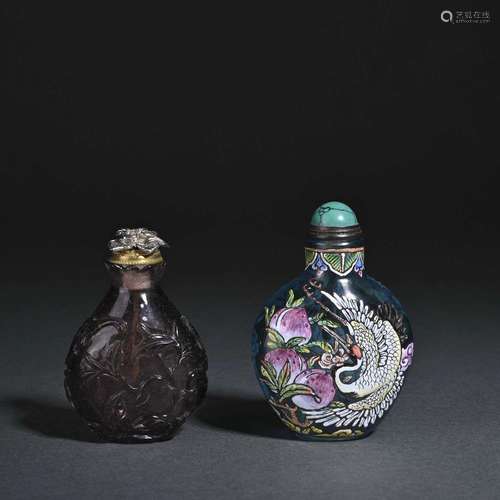 THREE OF GLASS SNUFF BOTTLES