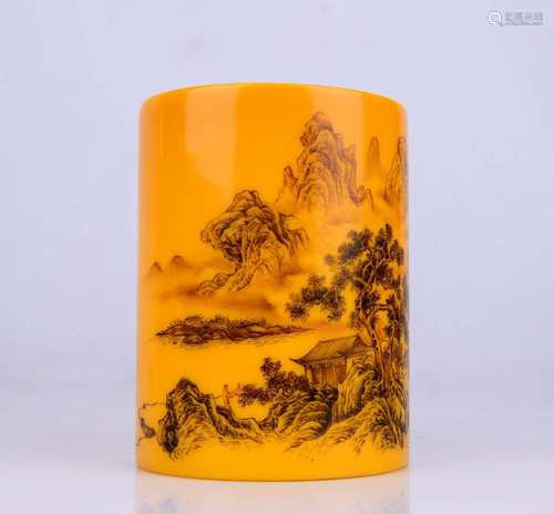 A PAINTED YELLOW GLASS BRUSHPOT.BITONG.MARK OF YONGZHENG