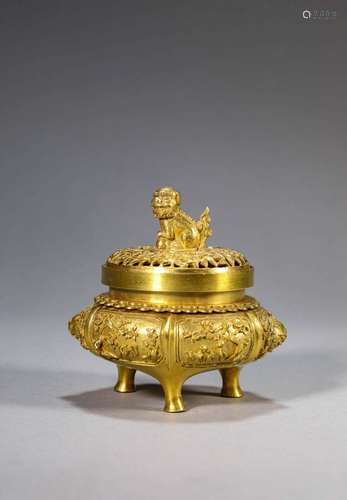 A GILT-BRONZE BURNER AND COVER