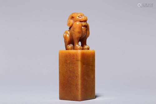 A CARVED TIANHUANGSTONE 'BEAST' SEAL