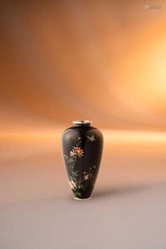 A SMALL JAPANESE CLOISONNE ENAMEL VASE BY NAMIKAWA YASUYUKI ...